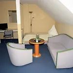 Ilmenauer Hof 3*