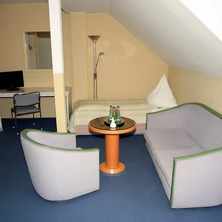 Ilmenauer Hof 3*