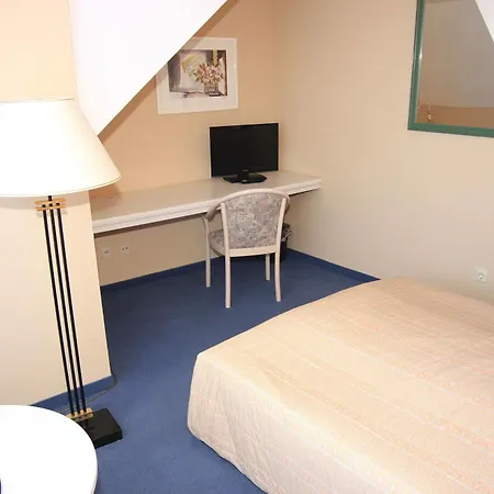 Ξενοδοχείο Ilmenauer Hof 3*