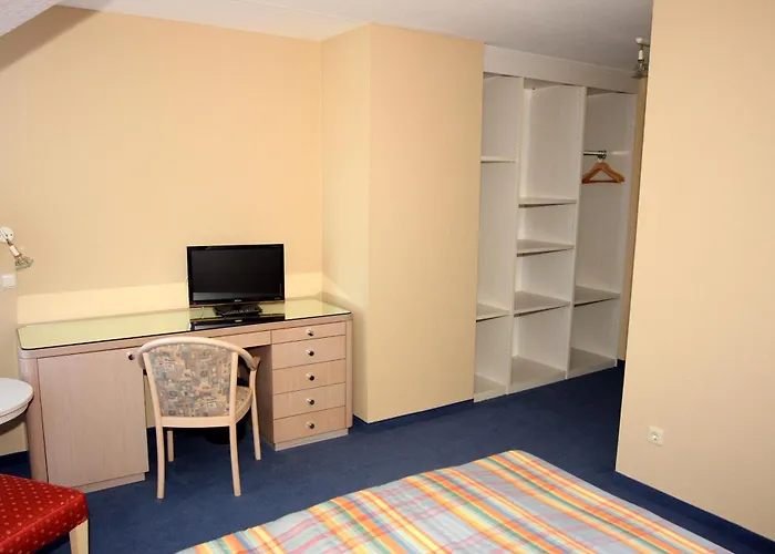 Ilmenauer Hof 3* אילמנאו